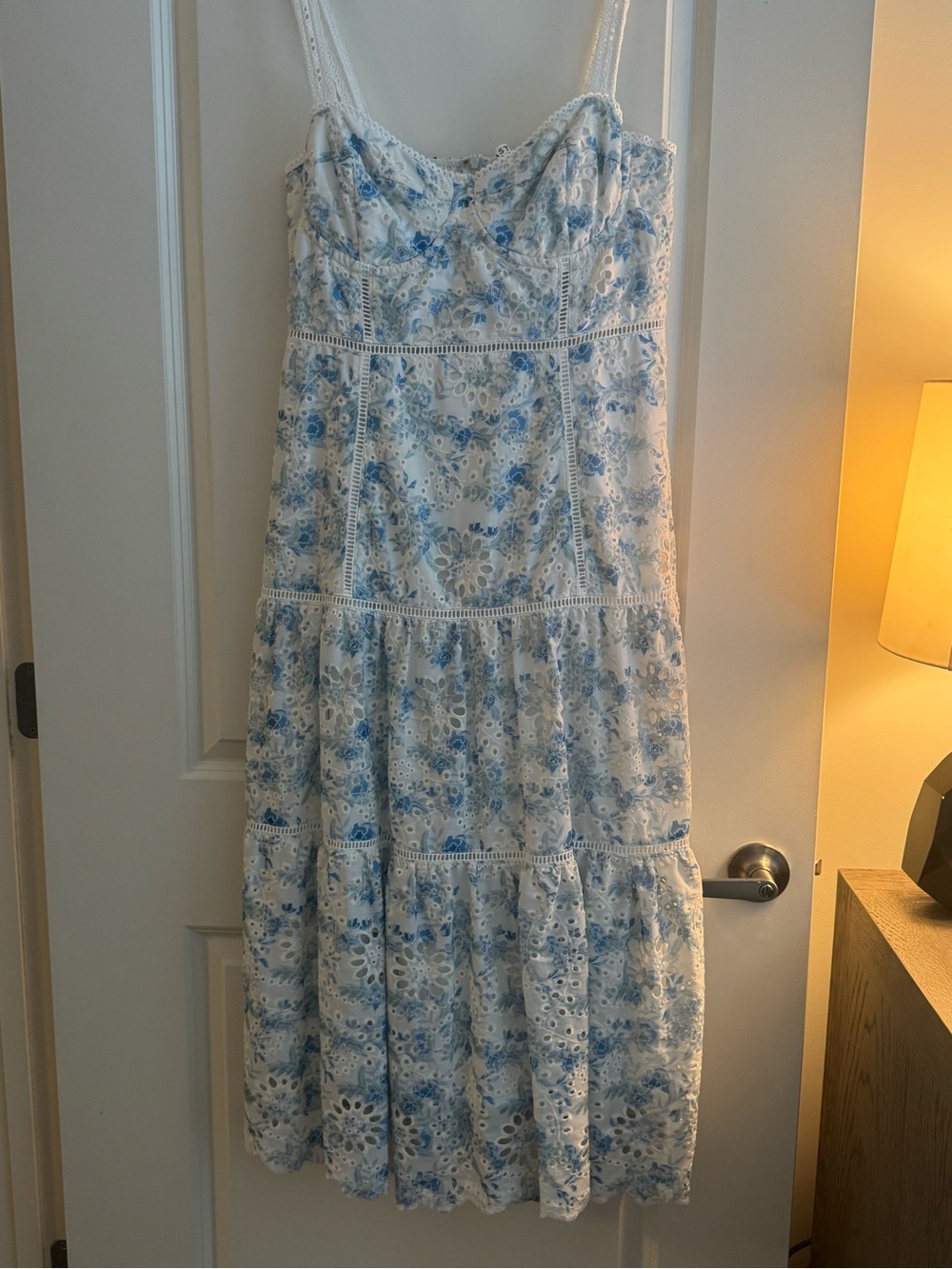 ASTR The Label Blue Floral Eyelet Midi Dress Size L